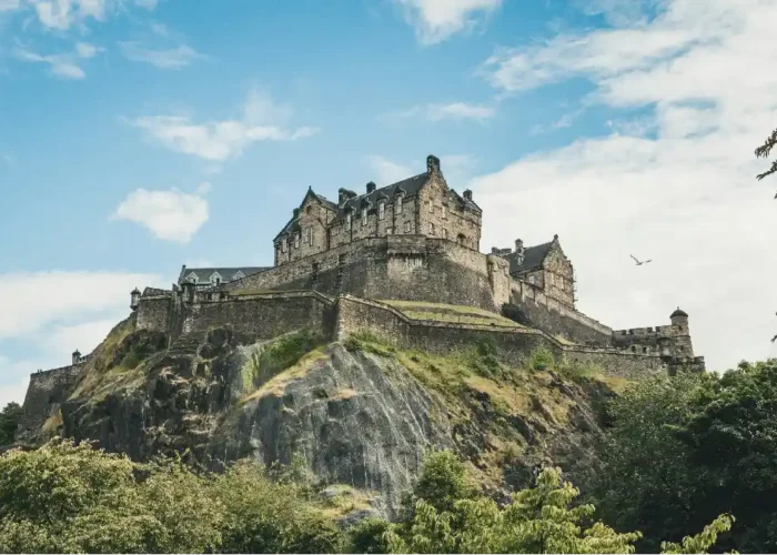 السفر إلى اسكتلندا Travelling Scotland