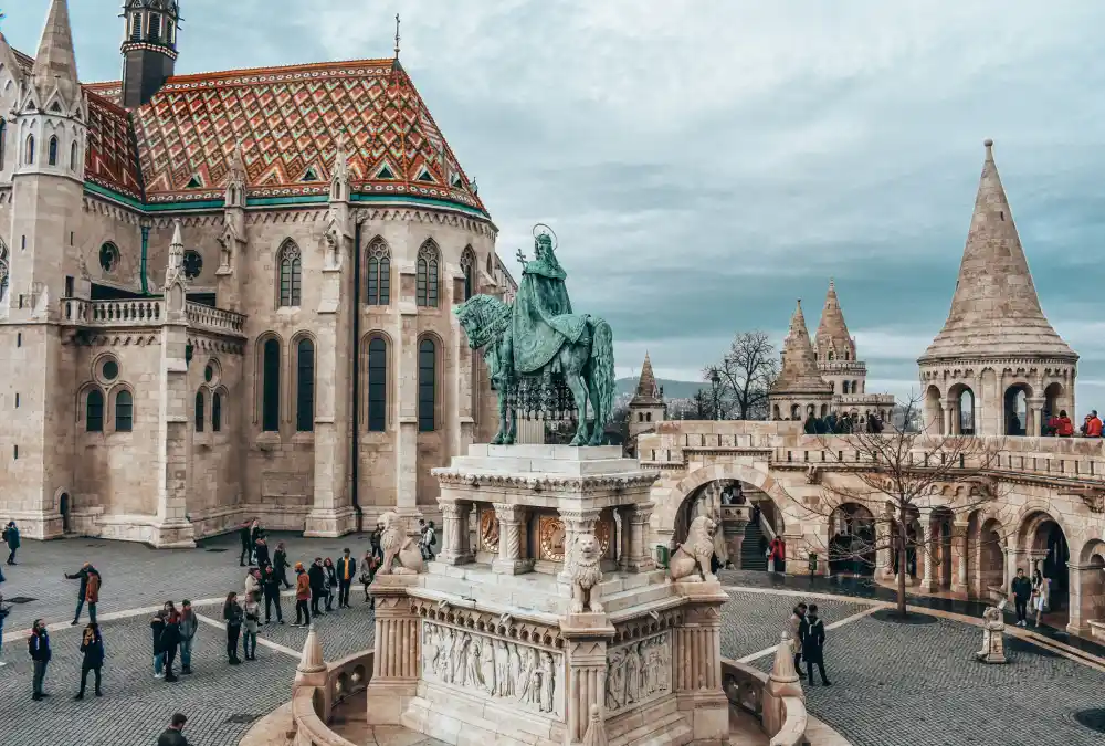 السفر إلى المجر Travel Hungary
