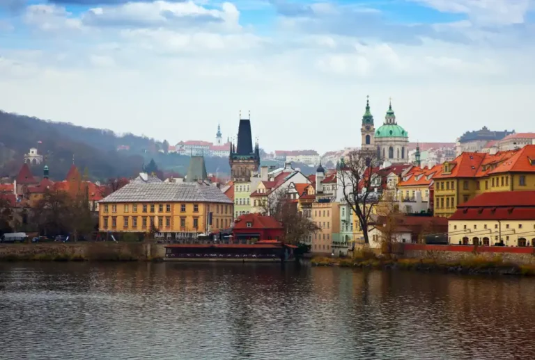 السفر إلى بولندا